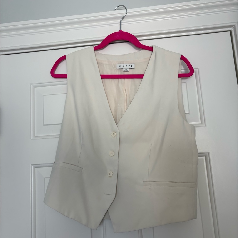 HYFVE Cream Vest. Some pilling, used condition.